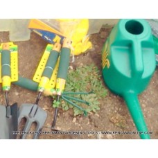 Alat Bantu Pertamanan dan Tool Set Kompos